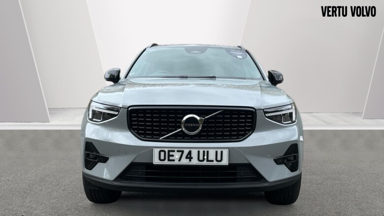 Volvo XC40 2.0 B4P Plus Dark 5dr Auto Petrol Estate